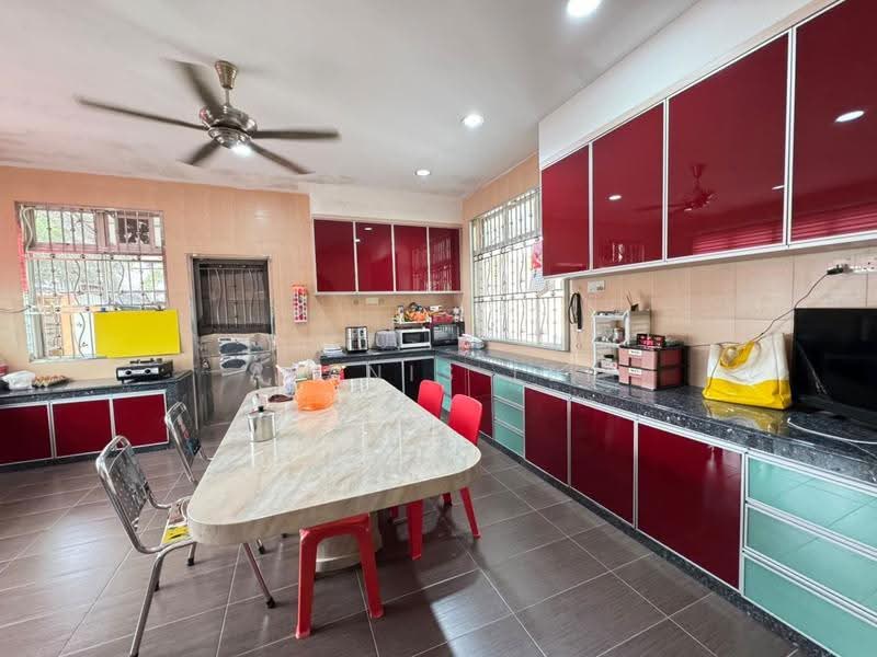 2-storey Terraced House for Sale in Taman Nusa Bestari (Iskandar Puteri (Nusajaya)) - Alanis Lee - Kitchen - PropertyGuru.com.my