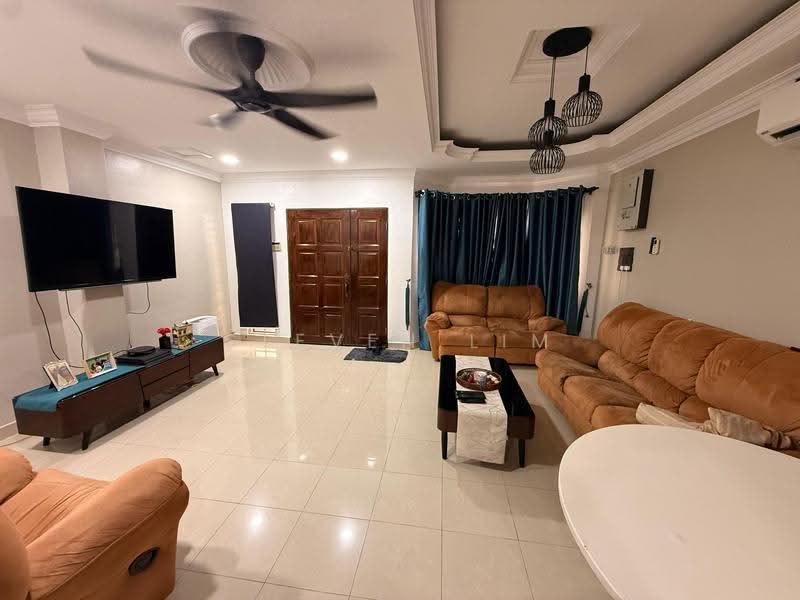 2-storey Terraced House for Sale in Taman Sentosa (Klang) - Steven Lim - Living Room - PropertyGuru.com.my