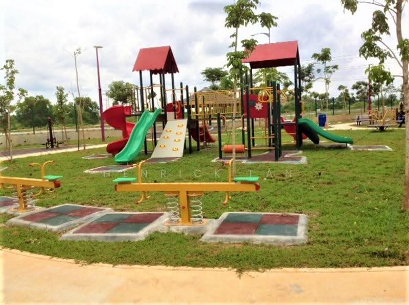 Pangsapuri untuk Dijual di Kemuning Aman - Henrick Tan - Exterior - PropertyGuru.com.my