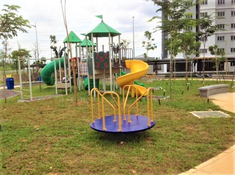 Pangsapuri untuk Dijual di Kemuning Aman - Henrick Tan - Exterior - PropertyGuru.com.my