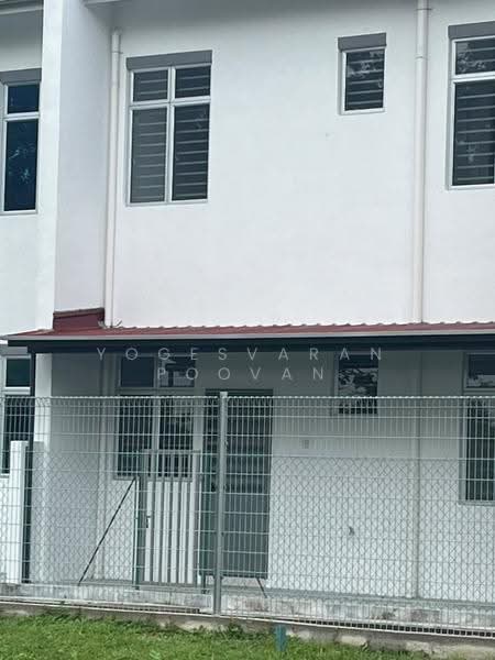 Rumah Teres 2-Tingkat untuk Disewa di Bandar Mahkota Banting (Tanjong Duabelas) - Yogesvaran Poovan - PropertyGuru.com.my