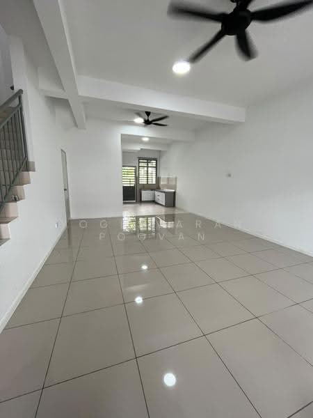 Rumah Teres 2-Tingkat untuk Disewa di Bandar Mahkota Banting (Tanjong Duabelas) - Yogesvaran Poovan - Living Room - PropertyGuru.com.my