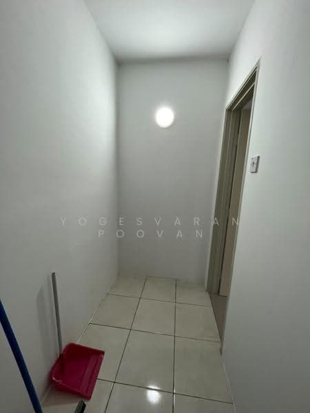 Rumah Teres 2-Tingkat untuk Disewa di Bandar Mahkota Banting (Tanjong Duabelas) - Yogesvaran Poovan - Corridor - PropertyGuru.com.my