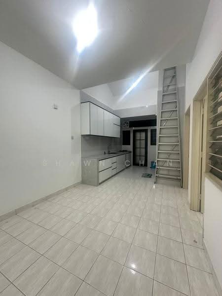 Rumah Teres 1-Tingkat untuk Disewa di Permas Jaya (Johor Bahru) - Shawn Chan - Kitchen - PropertyGuru.com.my