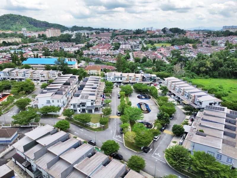 Rumah Teres 2-Tingkat untuk Dijual di Taman TTDI Grove (Kajang) - Aimi Mahirah - Exterior - PropertyGuru.com.my