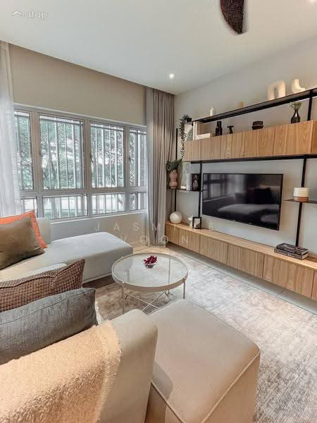 Kediaman Servis untuk Dijual di MKH Boulevard - Jasmine Voon - Living Room - PropertyGuru.com.my