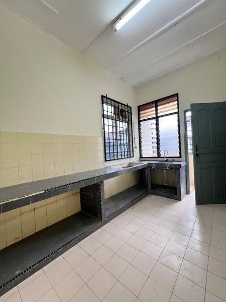 Rumah Teres 1-Tingkat untuk Dijual di Taman Skudai Baru (Skudai) - Alviss Tay - Kitchen - PropertyGuru.com.my