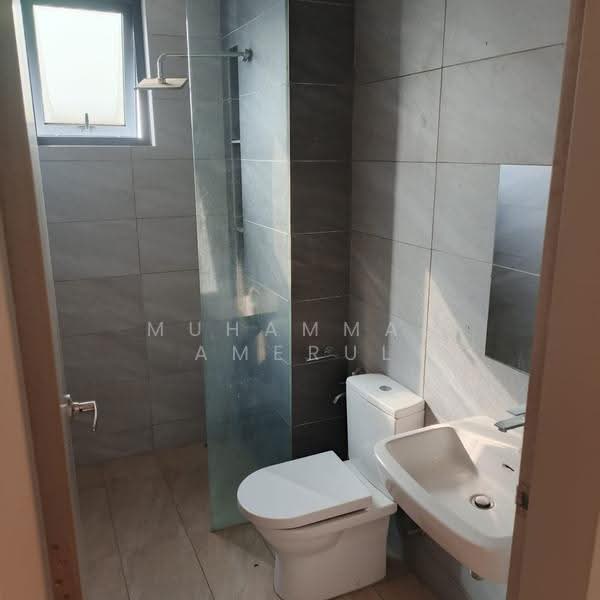 Condominium for Rent at Bennington Residences @ SkyArena - Muhammad Amerul - Bathroom - PropertyGuru.com.my