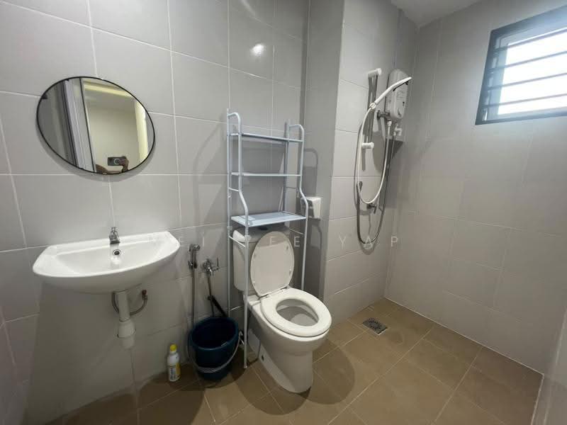 Kondominium untuk Disewa di D'Nuri Residence @ Desa Petaling - Mei Yee Yap - Bathroom - PropertyGuru.com.my