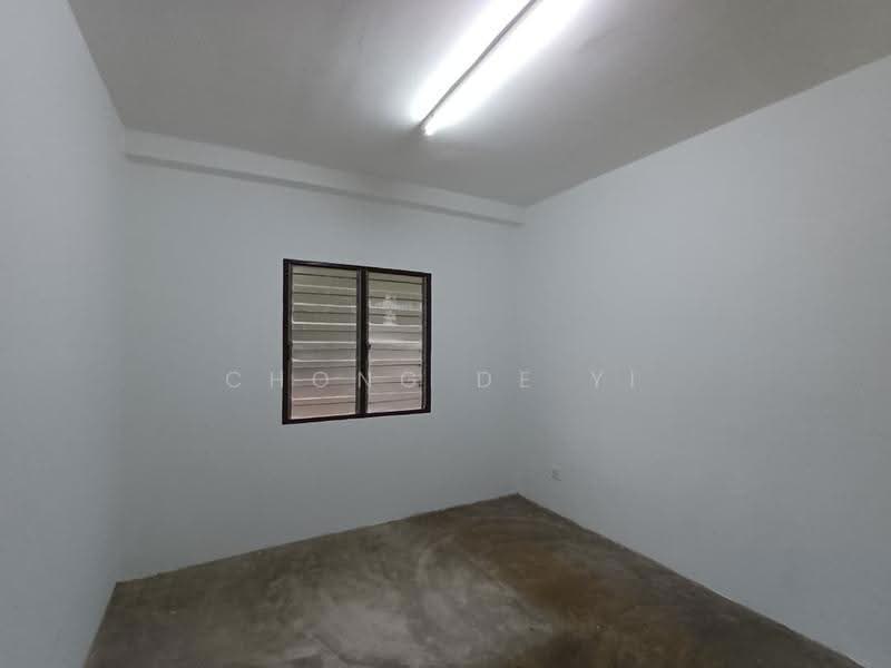 Apartment for Sale at Putra Permai Block B - Chong De Yi - Interior - PropertyGuru.com.my