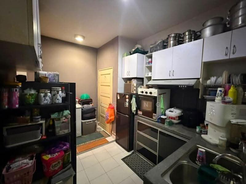 Apartment for Sale at M'tiara - Grace Ng - Kitchen - PropertyGuru.com.my
