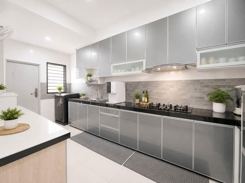 Rumah Teres 2.5-Tingkat untuk Dijual di Taman TTDI Grove (Kajang) - Aimi Mahirah - Kitchen - PropertyGuru.com.my