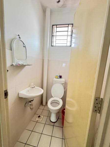 2-storey Terraced House for Sale in Taman Setia Indah (Tebrau) - Annly Liew - Bathroom - PropertyGuru.com.my