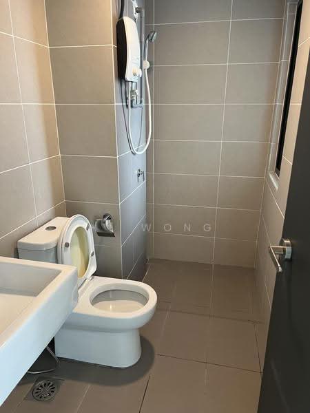 Service Residence for Sale at Emira Residence - HL Wong - Bathroom - PropertyGuru.com.my