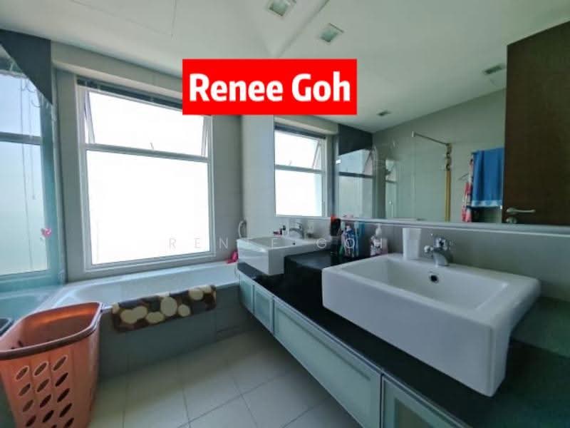 Kondominium untuk Dijual di Bayu Ferringhi Condominiums - Renee Goh - Bathroom - PropertyGuru.com.my