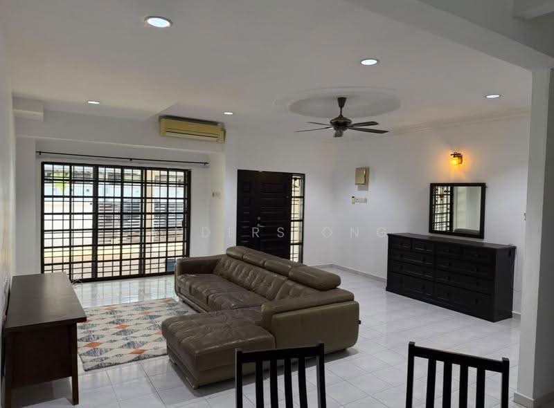 2-storey Terraced House for Sale in Teluk Kumbar (Penang) - Anders Ong - Living Room - PropertyGuru.com.my