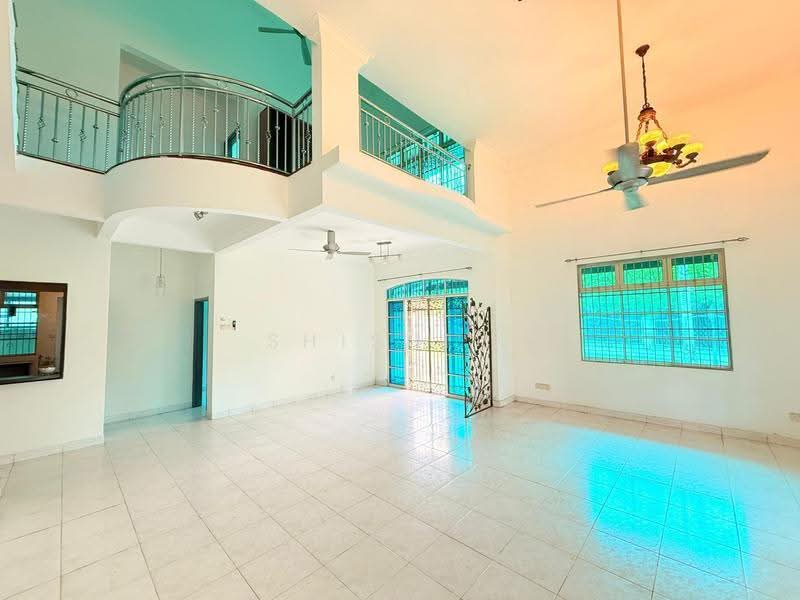 Rumah Berkembar untuk Dijual di Taman Pelangi Indah (Ulu Tiram) - Shishi . - Living Room - PropertyGuru.com.my