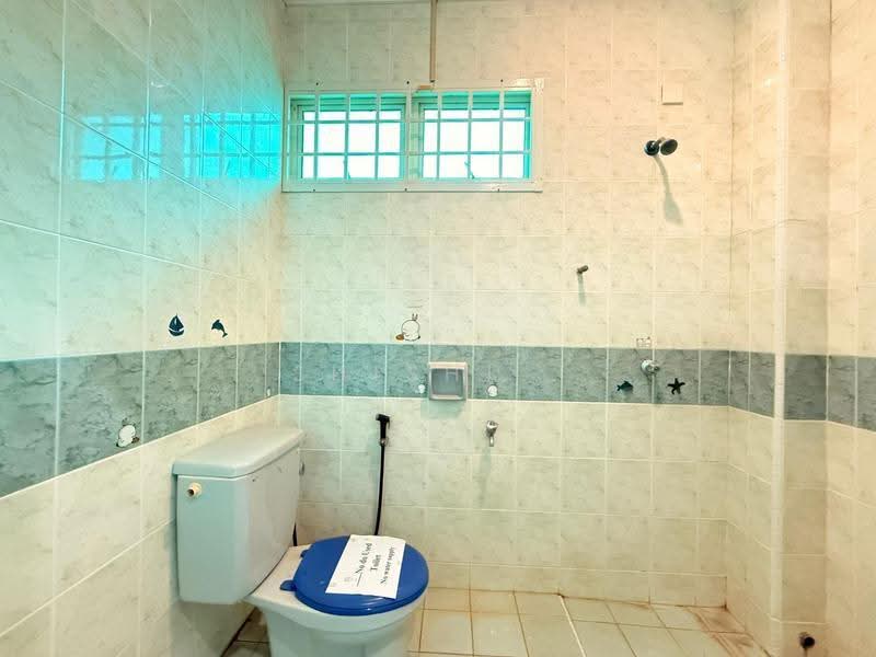 Rumah Berkembar untuk Dijual di Taman Pelangi Indah (Ulu Tiram) - Shishi . - Bathroom - PropertyGuru.com.my
