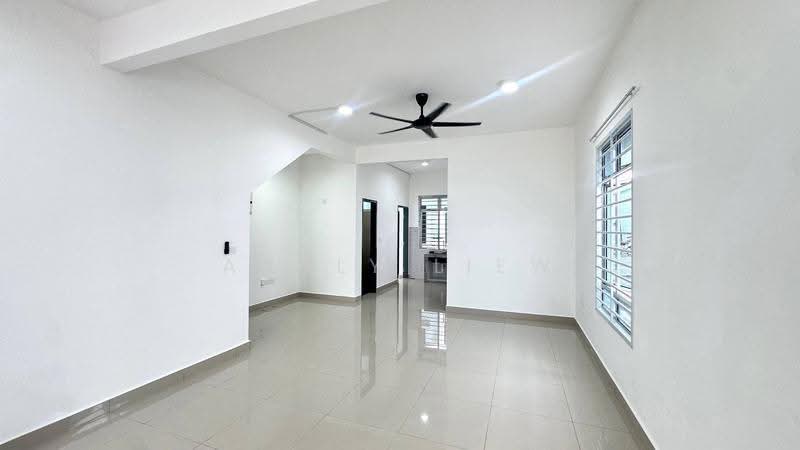 Rumah Teres 2-Tingkat untuk Disewa di Bandar Dato Onn (Tebrau) - Annly Liew - Living Room - PropertyGuru.com.my