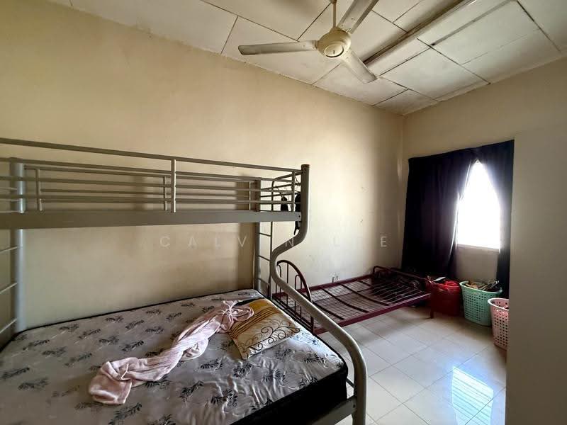 2-storey Terraced House for Sale in Taman Desa Jaya (Johor Bahru) - Calvin Lee - Bedroom - PropertyGuru.com.my