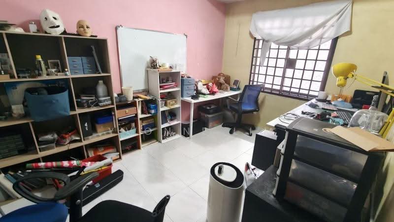 Rumah Teres 2-Tingkat untuk Dijual di Taman Tan Sri Yaacob (Johor Bahru) - Yvonne Lim - Study - PropertyGuru.com.my