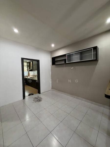 2-storey Terraced House for Sale in Taman Nusa Bestari (Iskandar Puteri (Nusajaya)) - Grace Ng - Kitchen - PropertyGuru.com.my