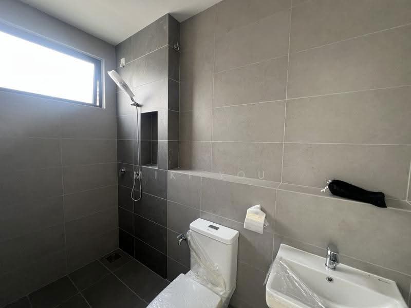 2-storey Terraced House for Rent in Telok Panglima Garang (Selangor) - Miki You - Bathroom - PropertyGuru.com.my