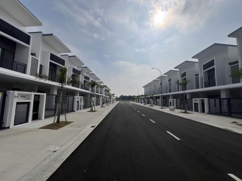 2-storey Terraced House for Rent in Telok Panglima Garang (Selangor) - Miki You - Exterior - PropertyGuru.com.my