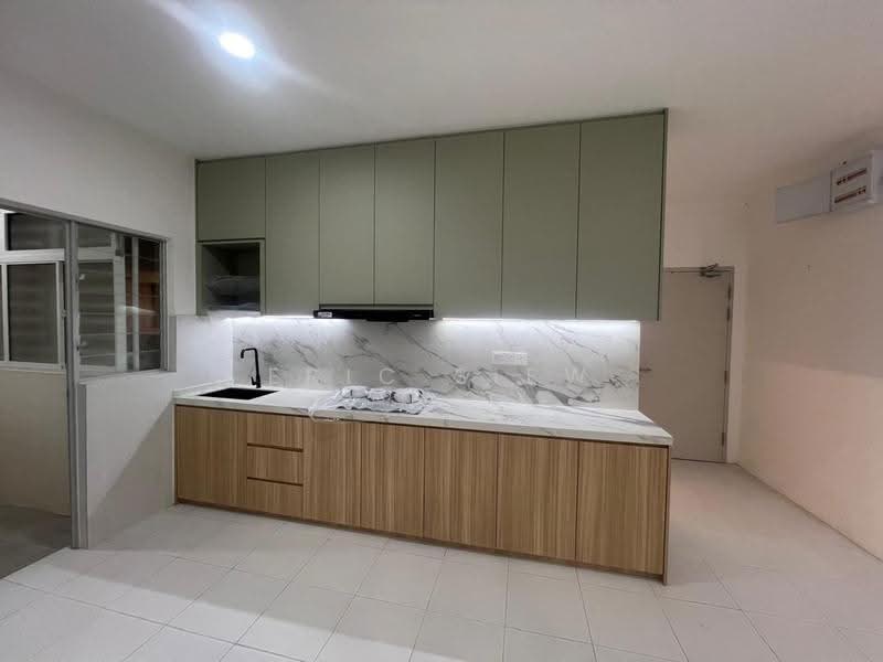 Kondominium untuk Disewa di Residensi Sateria - Eric Siew - Kitchen - PropertyGuru.com.my