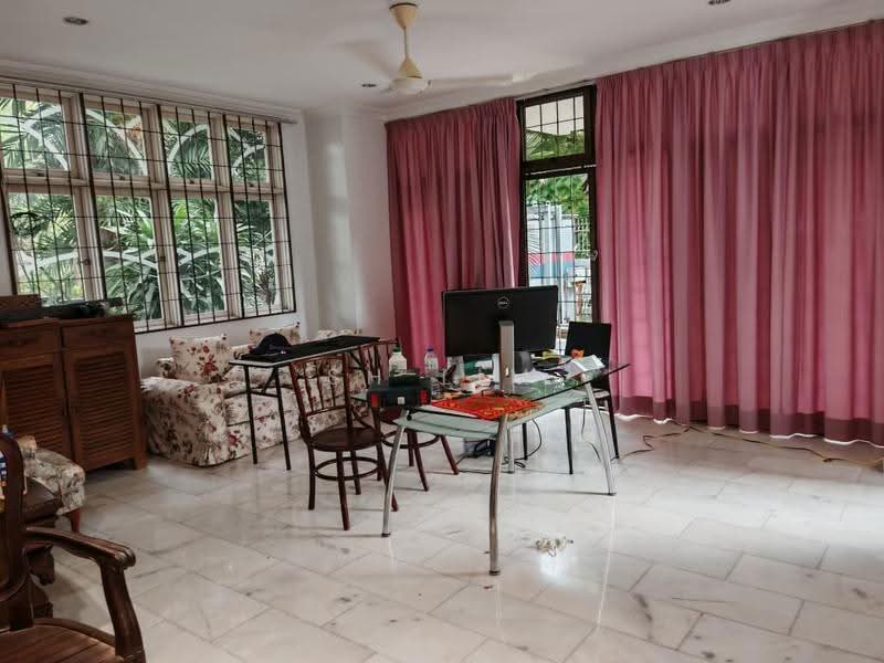 Kondominium untuk Dijual di Desa Acacia - SH Lim - Living Room - PropertyGuru.com.my