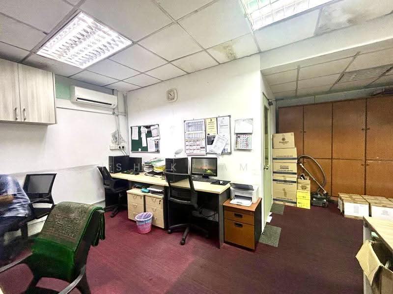 Kilang untuk Dijual di Bandar Baru Sungai Buloh (Sungai Buloh) - Ishak Ramli - Study - PropertyGuru.com.my
