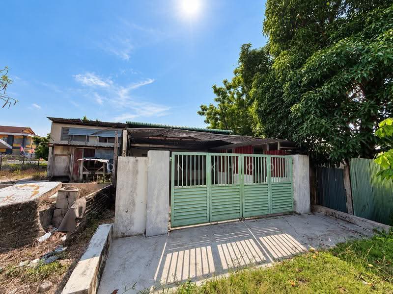 1-storey Terraced House for Sale in Sungai Siput (Perak) - Qazin Khoo - Exterior - PropertyGuru.com.my