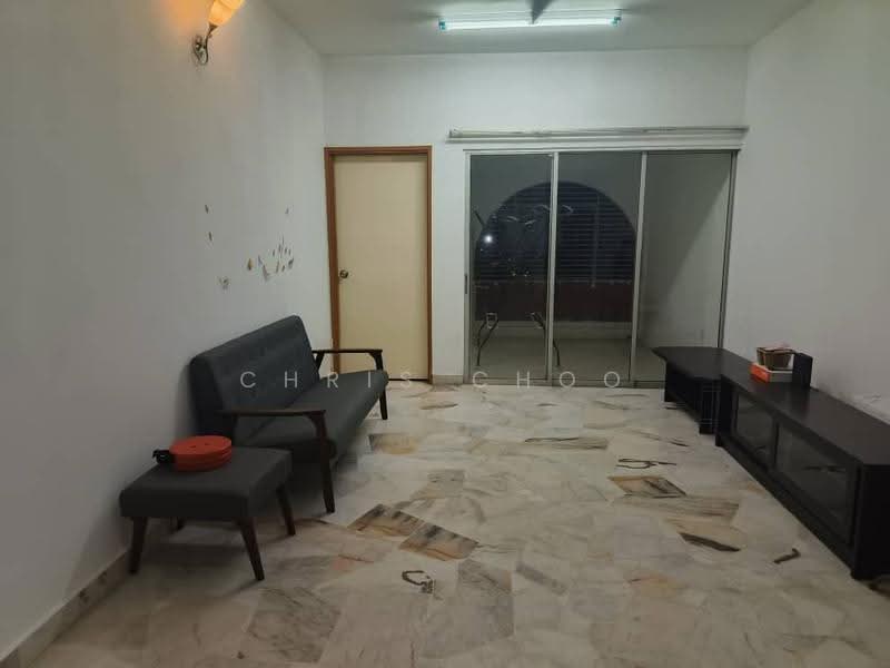 Pangsapuri untuk Disewa di Metro Villa - Chris Choo - Living Room - PropertyGuru.com.my
