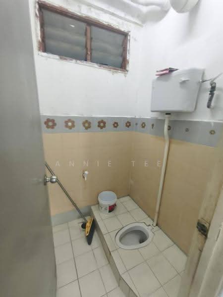 Apartment for Rent at Taman Suria Muafakat - Annie Tee - Bathroom - PropertyGuru.com.my