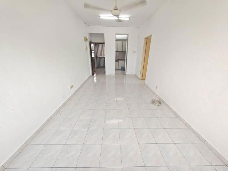 Flat for Sale at Desa Mawar - Bryan H'ng - Living Room - PropertyGuru.com.my