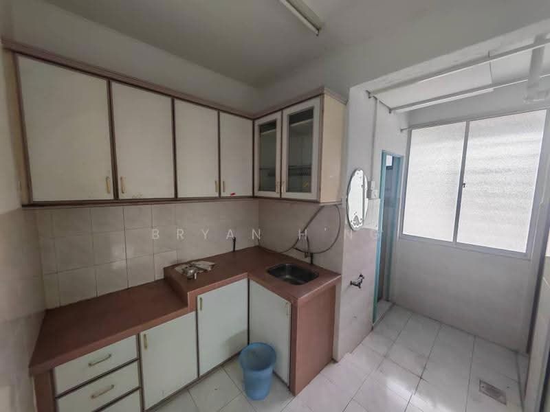 Flat for Sale at Desa Mawar - Bryan H'ng - Kitchen - PropertyGuru.com.my