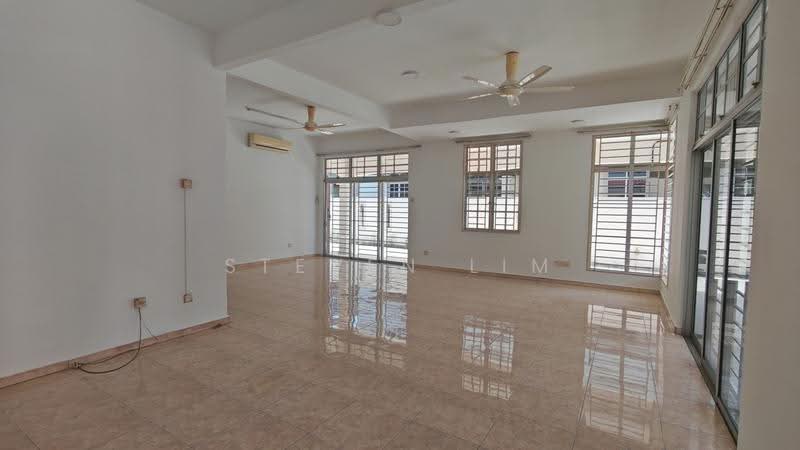 Semi-Detached House for Sale in Taman Cheng Setia (Cheng) - Steven Lim - Living Room - PropertyGuru.com.my