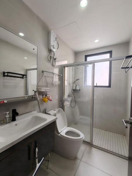 Kondominium untuk Disewa di Royal Strand @ Country Garden Danga Bay - Vincent Lai - PropertyGuru.com.my