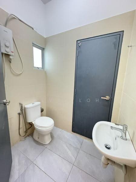 Rumah Teres untuk Dijual di Cyberjaya (Selangor) - Alvin Loh - Bathroom - PropertyGuru.com.my