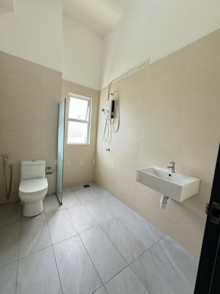 Rumah Teres untuk Dijual di Cyberjaya (Selangor) - Alvin Loh - Bathroom - PropertyGuru.com.my