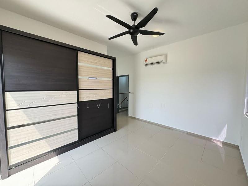 Rumah Teres untuk Dijual di Cyberjaya (Selangor) - Alvin Loh - Bedroom - PropertyGuru.com.my