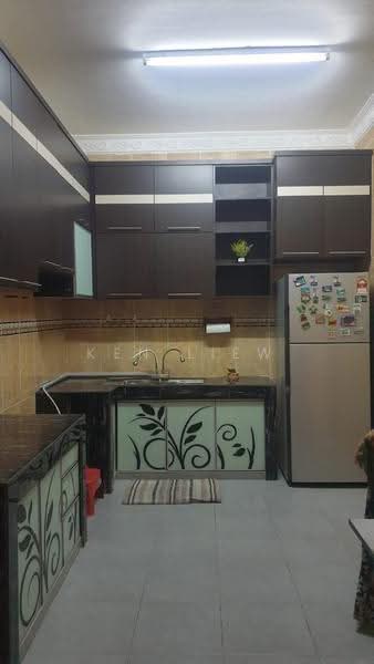 Rumah Teres 2-Tingkat untuk Disewa di Bandar Putra Kulai (Kulai) - Ken Liew - Kitchen - PropertyGuru.com.my