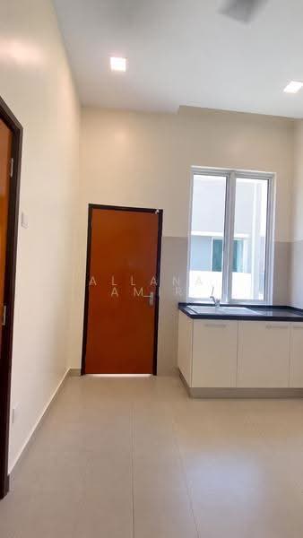 Bungalow House for Sale in Ukay Bistari (Ulu Kelang) - Allana Amir - Kitchen - PropertyGuru.com.my