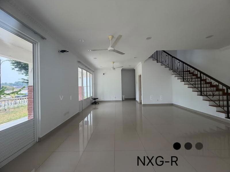 Rumah Teres 3-Tingkat untuk Dijual di Shah Alam (Selangor) - Vincent Lee - Living Room - PropertyGuru.com.my