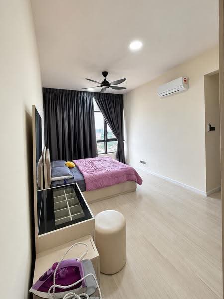 Kediaman Servis untuk Dijual di The Era @ Duta North - Vincent Goh - Bedroom - PropertyGuru.com.my