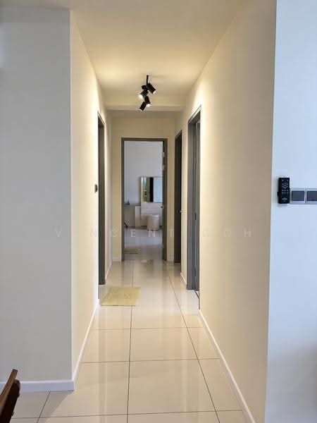Kediaman Servis untuk Dijual di The Era @ Duta North - Vincent Goh - Corridor - PropertyGuru.com.my