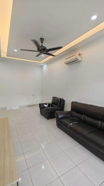 1-storey Terraced House for Rent in Bandar Indahpura (Kulai) - Ken Liew - Living Room - PropertyGuru.com.my