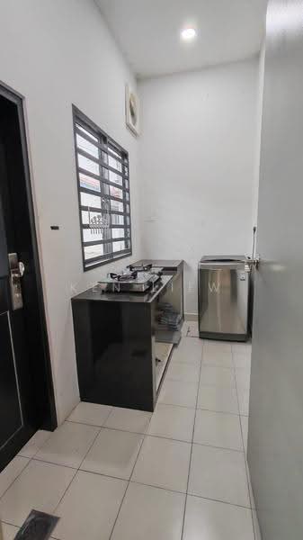 1-storey Terraced House for Rent in Bandar Indahpura (Kulai) - Ken Liew - Kitchen - PropertyGuru.com.my
