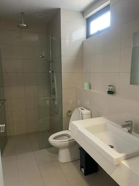 Kondominium untuk Disewa di Secoya Residence - TS Teh - Bathroom - PropertyGuru.com.my