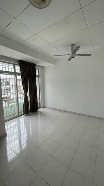 Rumah Teres 2.5-Tingkat untuk Dijual di Taman Setia Indah (Tebrau) - Jack Wong - Living Room - PropertyGuru.com.my